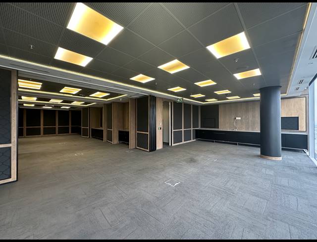 1,097M² OFFICE TO LET IN SANDTON CENTRAL